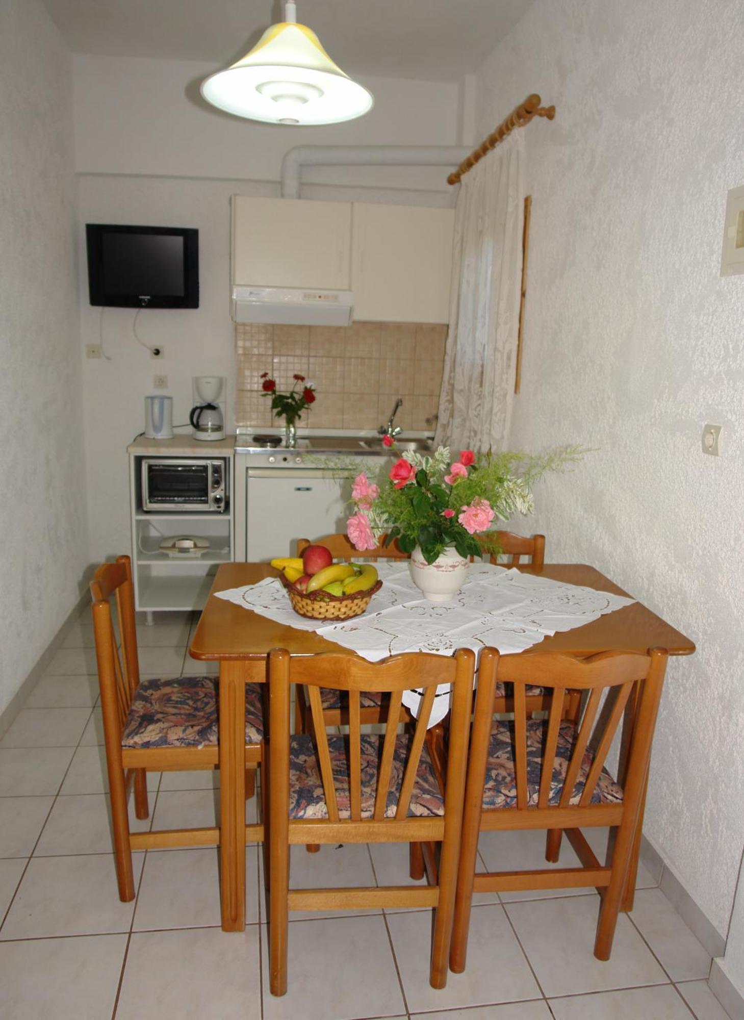 Prasoudopetra Aparthotel Agios Matthaios  Luaran gambar